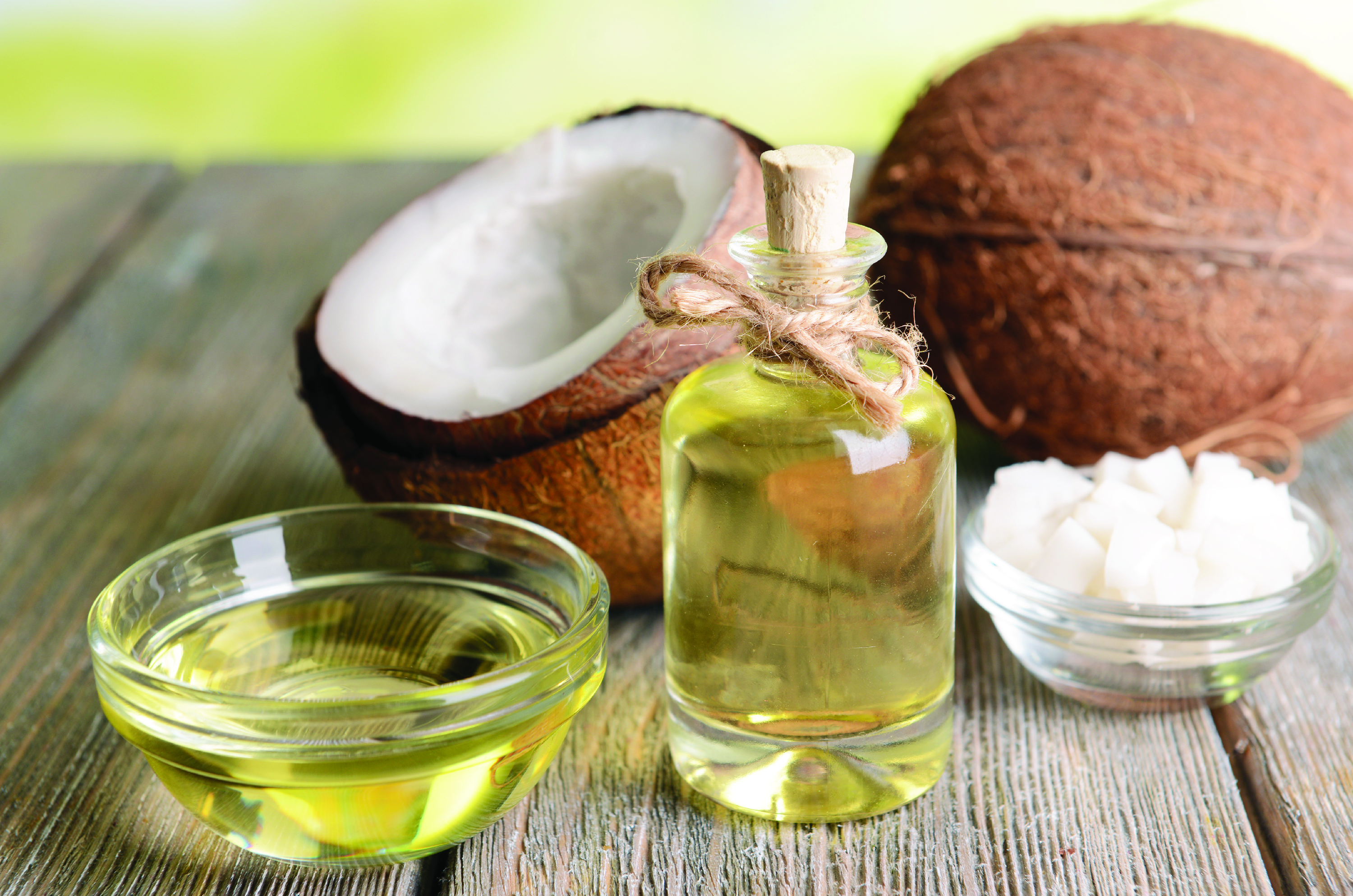 4 avantages de l'huile de noix de coco pour les cheveux
