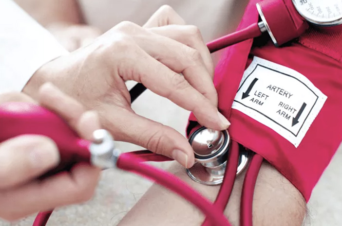 Conozca las 8 causas de la presión arterial baja y cómo superarla