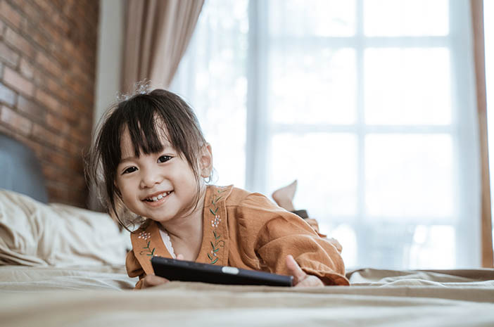 Radiațiile cu raze ale telefonului mobil afectează creierul copiilor, iată faptele