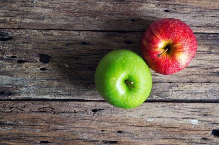 Красное яблоко против зеленого яблока, что полезнее?