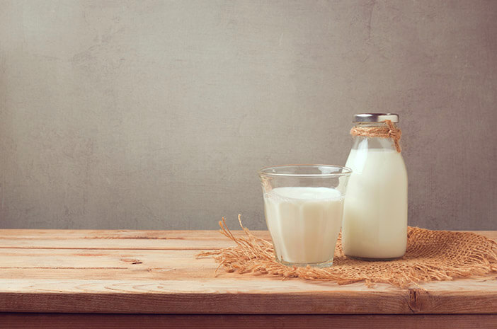 Der Konsum von kalziumreicher Milch senkt das Risiko von Arthritis?