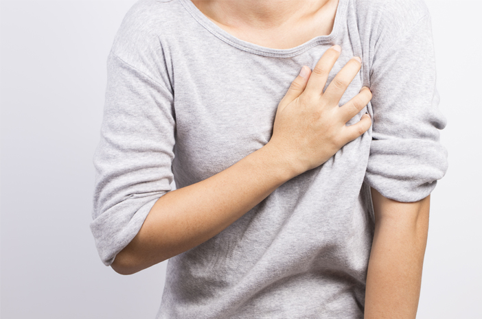 No es cáncer, estas son 7 causas de dolor de mama sin bultos