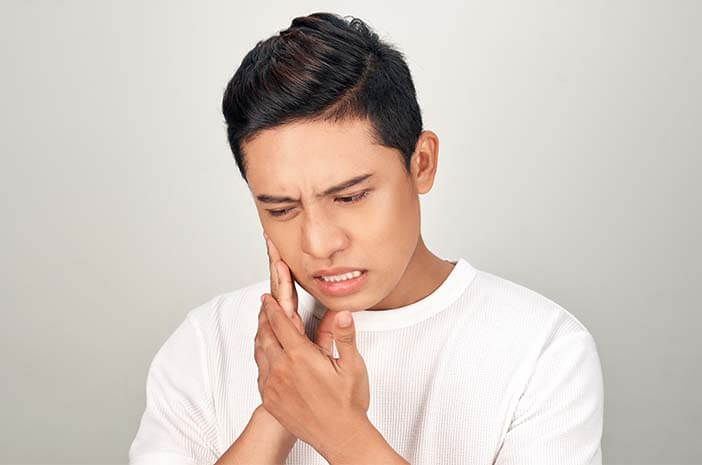 סיבות סתימות שיניים רופפות יכולות לעורר כאב