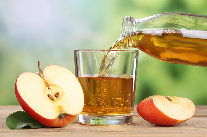 Este adevărat că consumul de suc de mere poate depăși calculii biliari?