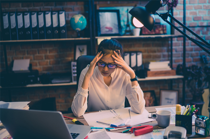 Aceștia sunt 6 factori care declanșează stresul la locul de muncă