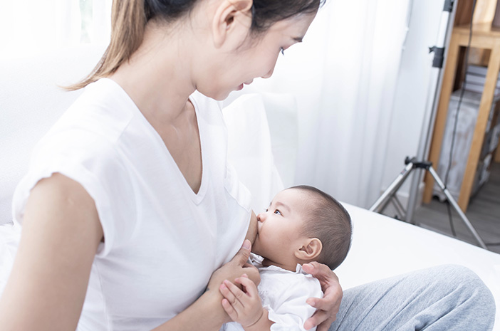 A COVID-19 vakcina előnyei a szoptató anyák számára