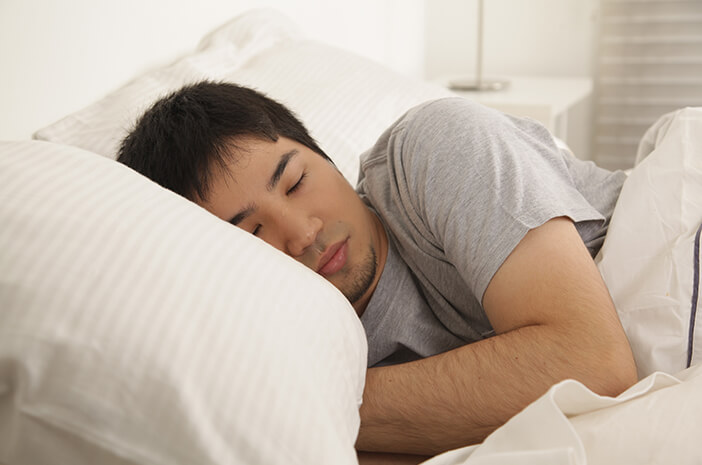 To 6 powodów, dla których spanie bez majtek jest zdrowe